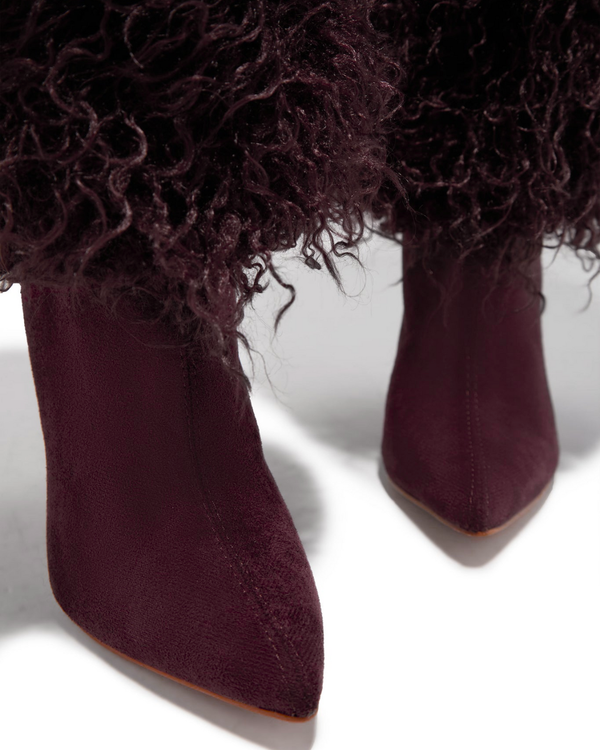 Bota Renata Vino con Tacón de Aguja y Peluche